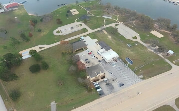 Pictures of Office property located at 14884 TX-105, Montgomery, TX 77356 for lease - image #1