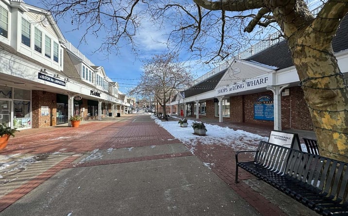 Pictures of Retail property located at 47 Long Wharf Mall, Newport, RI 02840 for lease - image #1
