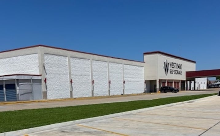 Pictures of Retail property located at 6700 W Park Ave, Houma, LA 70360 for lease - image #1