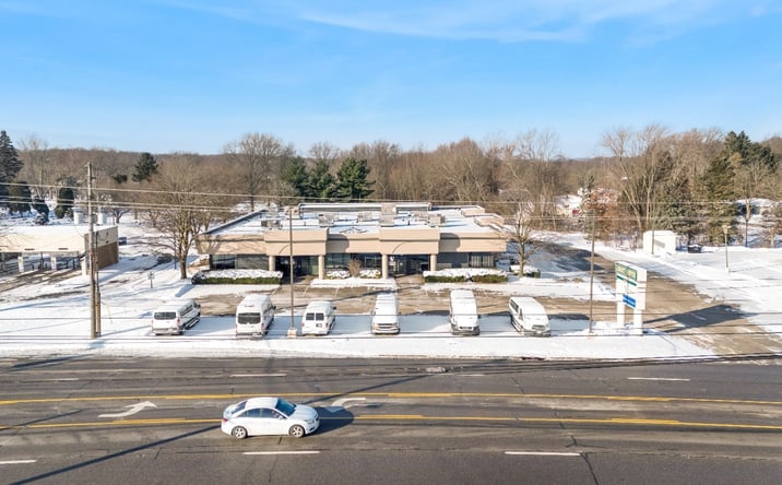 Pictures of Retail, Office property located at 3530 Belmont Ave, Youngstown, OH 44505 for lease - image #1