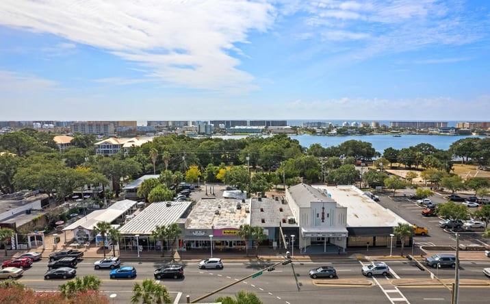 Pictures of Retail property located at 174 Miracle Strip Pkwy SE, Fort Walton Beach, FL 32548 for lease - image #1