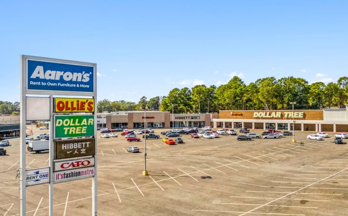 Pictures of Retail property located at 9138 Mansfield Rd, Shreveport, LA 71118 for lease - image #1