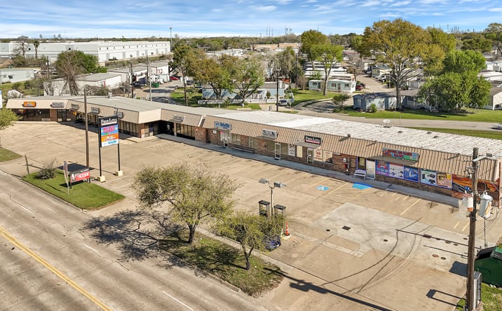 Pictures of Retail, Office, Special Purpose property located at 4307 Red Bluff Rd, Pasadena, TX 77503 for lease - image #1