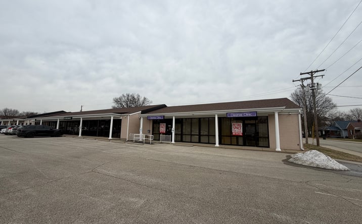 Pictures of Retail, Office, Special Purpose property located at 1700 State St, New Albany, IN 47150 for lease - image #1