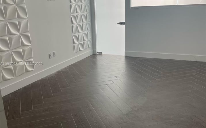 Pictures of Office property located at 175 SW 7th St # 2102, Miami, FL 33130 for lease - image #1