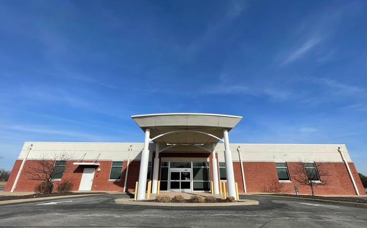 Pictures of Office, Special Purpose property located at 624 Voris Jost Drive, Waterloo, IL 62298 for lease - image #1