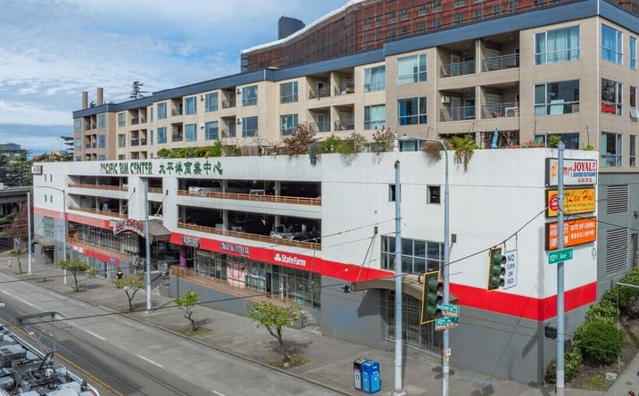 Pictures of Retail, Restaurant property located at 900 S Jackson St, Seattle, WA 98104 for lease - image #1