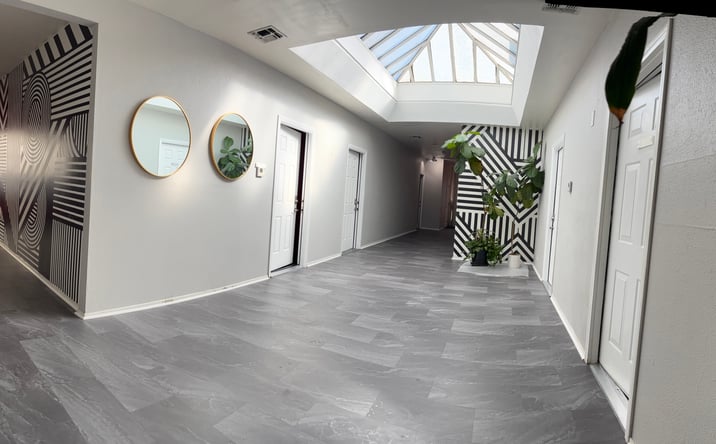 Pictures of Office property located at 1642 Cahuenga Blvd, Los Angeles, CA 90028 for lease - image #1