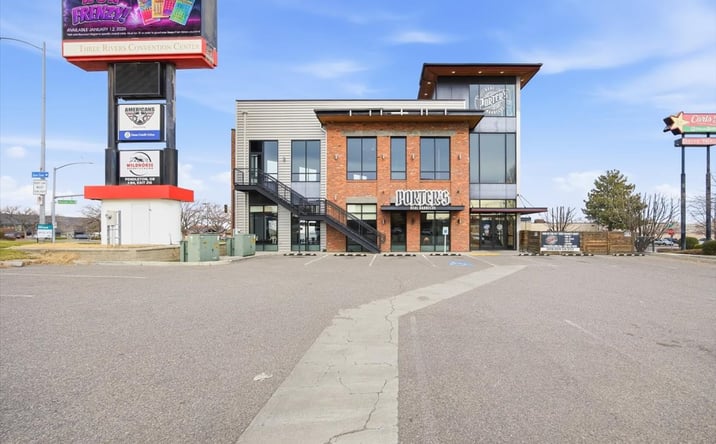 Pictures of Restaurant, Retail property located at 1022 N Columbia Center Blvd, Kennewick, WA 99336 for lease - image #1