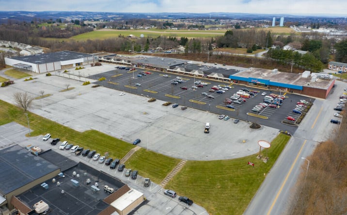 Pictures of Retail property located at 10 Dairyland Square, Red Lion, PA 17356 for lease - image #1