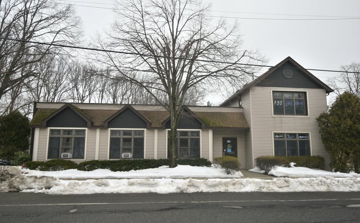 Pictures of Office property located at 648 Holmdel Rd, Hazlet, NJ 07730 for lease - image #1