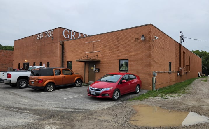Pictures of Industrial property located at 2000 Zettler Rd, Columbus, OH 43232 for lease - image #1
