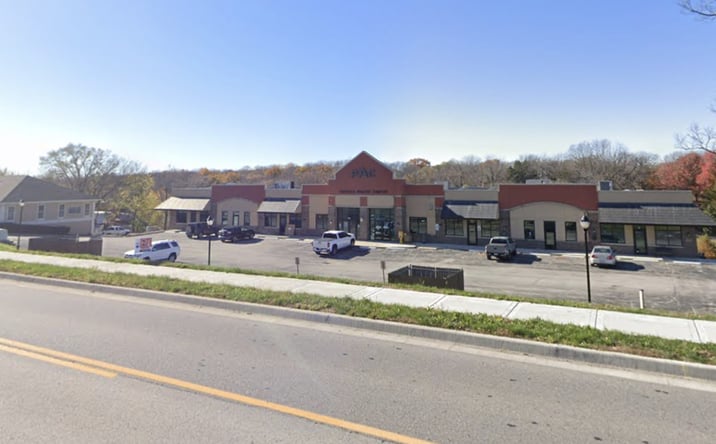 Pictures of Office property located at 6014 N Hwy Missouri 9, Parkville, MO 64152 for lease - image #1