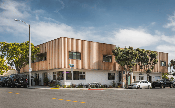 Pictures of Retail property located at 2727 Roosevelt St, Carlsbad, CA 92008 for lease - image #1