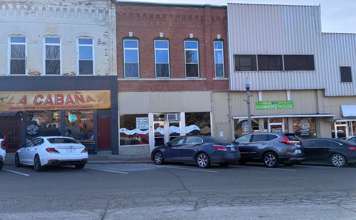 Pictures of Retail, Office property located at 319 Main St, Platte City, MO 64079 for lease - image #1