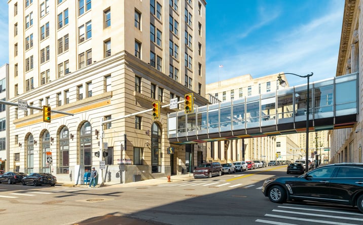 Pictures of Retail, Restaurant property located at 607 Shelby St, Detroit, MI 48226 for lease - image #1