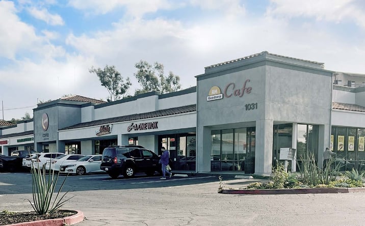 Pictures of Retail property located at 1031 S Santa Fe Ave, Vista, CA 92083 for lease - image #1
