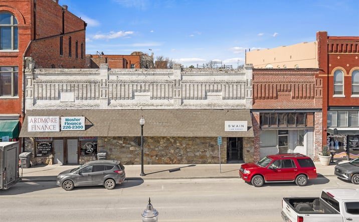Pictures of Office property located at 11 N Washington Street, Ardmore, OK 73401 for lease - image #1