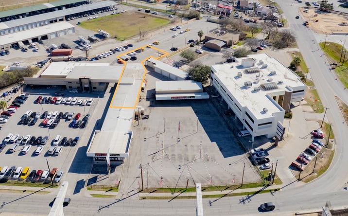Pictures of Office, Industrial property located at 9600 N Interstate 35, San Antonio, TX 78233 for lease - image #1