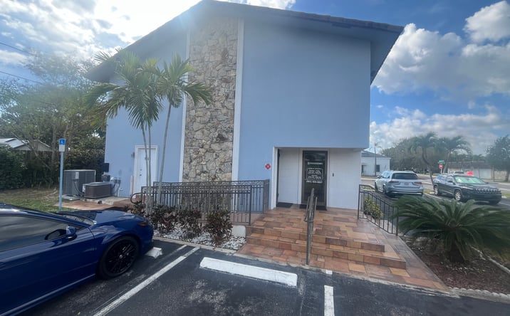 Pictures of Office property located at 1708 N Federal Hwy, Lake Worth Beach, FL 33460 for lease - image #1
