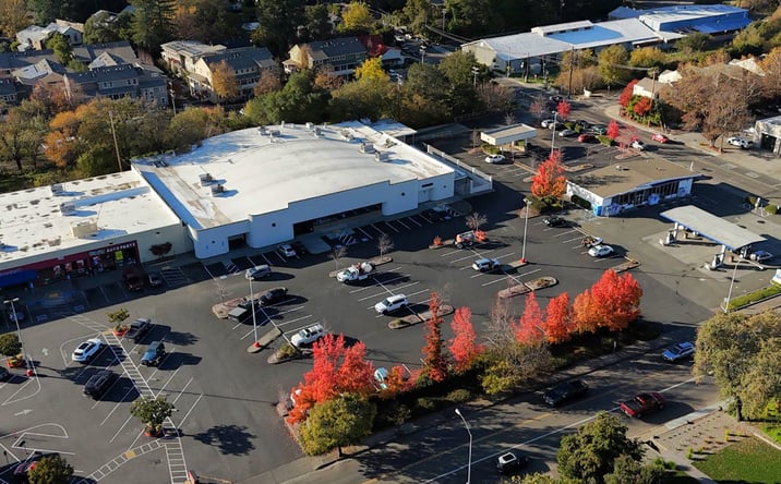 Pictures of Retail property located at 525 Healdsburg Ave, Healdsburg, CA 95448 for lease - image #1