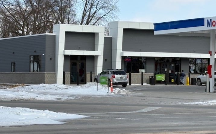 Pictures of Retail property located at 1407 Liberty Ave, Beloit, WI 53511 for lease - image #1