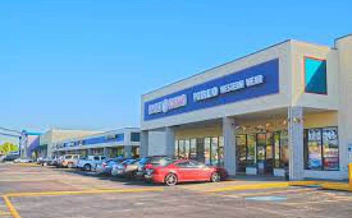 Pictures of Retail property located at 13030 Veterans Memorial Dr, Houston, TX 77014 for lease - image #1