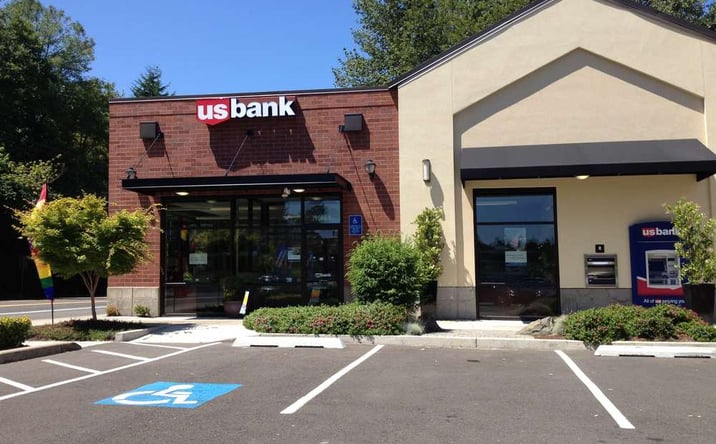 Pictures of Retail property located at 19064 Willamette Dr, West Linn, OR 97068 for lease - image #1