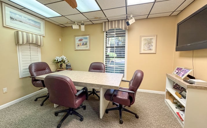 Pictures of Office property located at 301 Indigo Dr, Daytona Beach, FL 32114 for lease - image #1