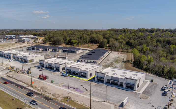 Pictures of Retail, Office, Restaurant property located at 2895 Ocoee Apopka Rd, Apopka, FL 32703 for lease - image #1
