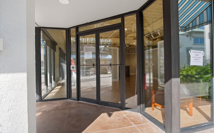 Pictures of Retail property located at 71 Lighthouse Rd, Hilton Head Island, SC 29928 for lease - image #1