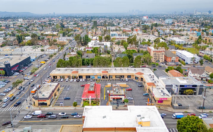 Pictures of Retail property located at 1535 S Western Ave, Los Angeles, CA 90006 for lease - image #1