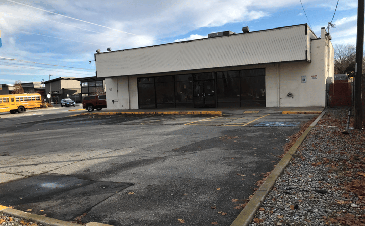 Pictures of Retail, Restaurant property located at 722 N Park Rd, Spokane Valley, WA 99212 for lease - image #1