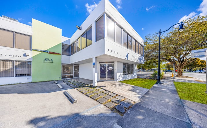 Pictures of Office property located at 1235 SW 22nd St, Miami, FL 33145 for lease - image #1