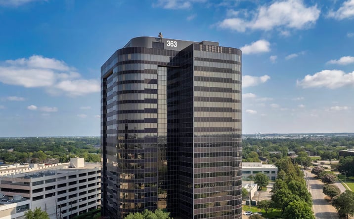 Pictures of Office, Restaurant, Retail property located at 363 N Sam Houston Pkwy E, Houston, TX 77060 for lease - image #1