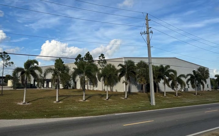 Pictures of Industrial property located at 3307 Hanson St, Fort Myers, FL 33916 for lease - image #1
