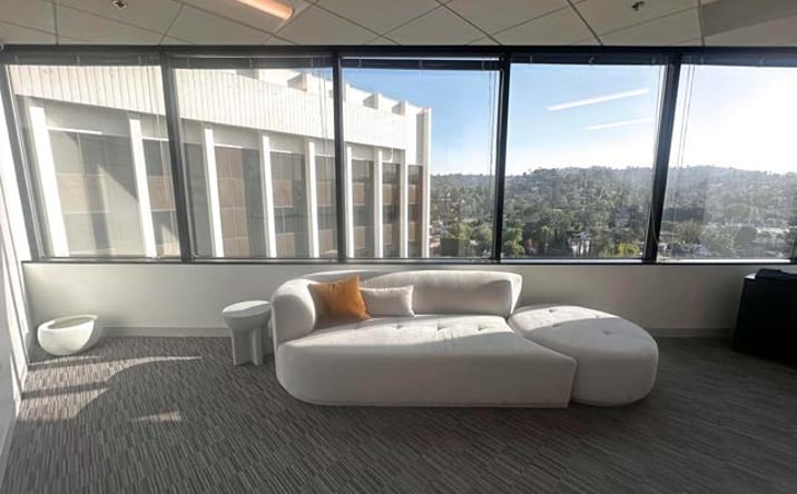 Pictures of Office property located at 15260 Ventura Blvd, Los Angeles, CA 91403 for lease - image #1
