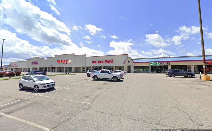 Pictures of Retail, Office, Restaurant property located at 450 Pike St, Marietta, OH 45750 for lease - image #1