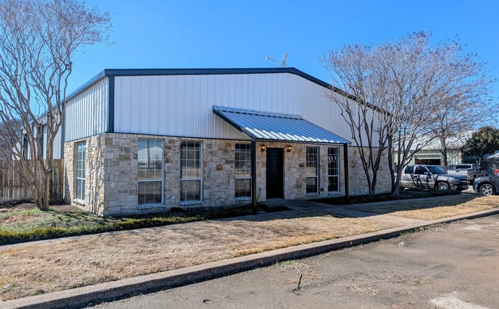 Pictures of Office, Industrial property located at 365 Val Verde Rd, McGregor, TX 76657 for lease - image #1