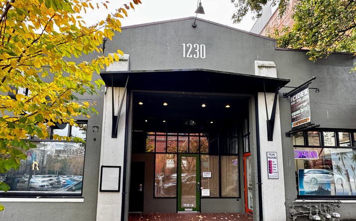 Pictures of Retail property located at 1230 NW Hoyt St., Portland, OR 97209 for lease - image #1