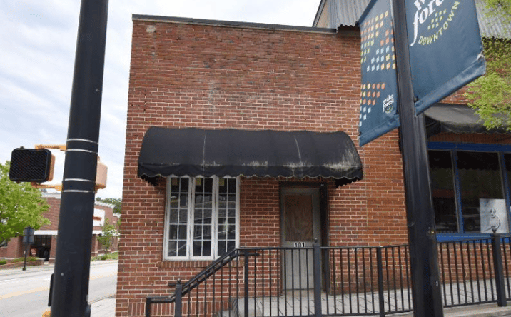 Pictures of Retail, Restaurant property located at 101 South White Street, Wake Forest, NC 27587 for lease - image #1