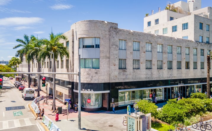 Pictures of Retail, Restaurant property located at 420- 442 Lincoln Road, Miami Beach, FL 33139 for lease - image #1