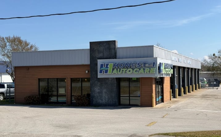 Pictures of Retail property located at 4797 S Semoran Blvd, Orlando, FL 32822 for lease - image #1