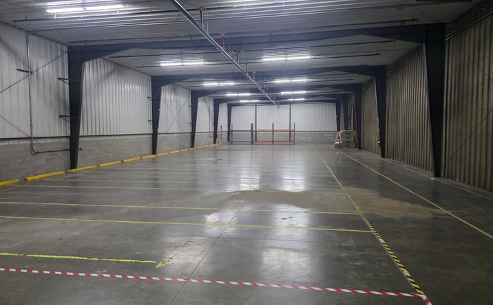 Pictures of Industrial property located at 709 Oak Hill Rd, Evansville, IN 47711 for lease - image #1