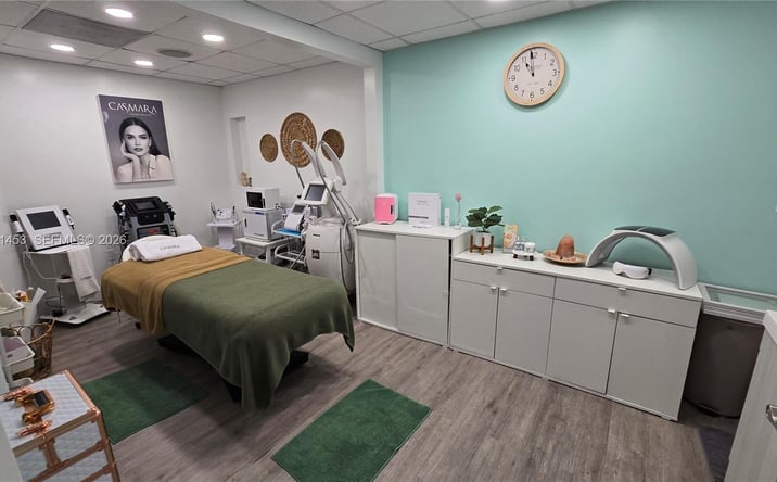 Pictures of Office property located at 7245 SW 57th CT, South Miami, FL 33143 for lease - image #1