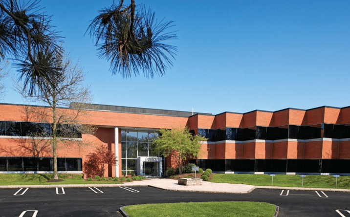 Pictures of Office property located at 220 Salina Meadows Pkwy, Syracuse, NY 13212 for lease - image #1