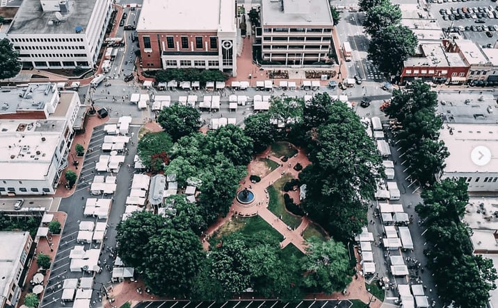 Pictures of Retail property located at Historic Downtown Marietta GA Square, Marietta, GA 30060 for lease - image #1