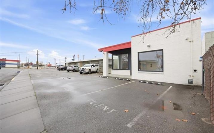 Pictures of Retail, Office property located at 2628 W Bruneau Pl, Kennewick, WA 99336 for lease - image #1