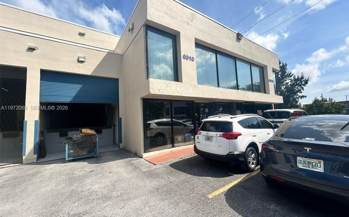Pictures of Industrial property located at 6910 NW 50th St # 1 #4-1, Miami, FL 33195 for lease - image #1