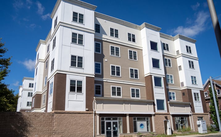 Pictures of Retail property located at 515 West Avenue Bridgeport, CT, USA, Bridgeport, CT 06604 for lease - image #1